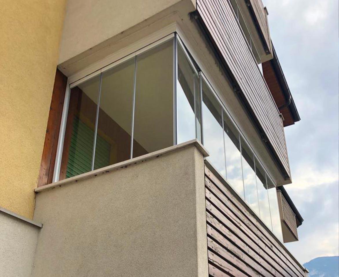 Balcone con vetrate bolzano