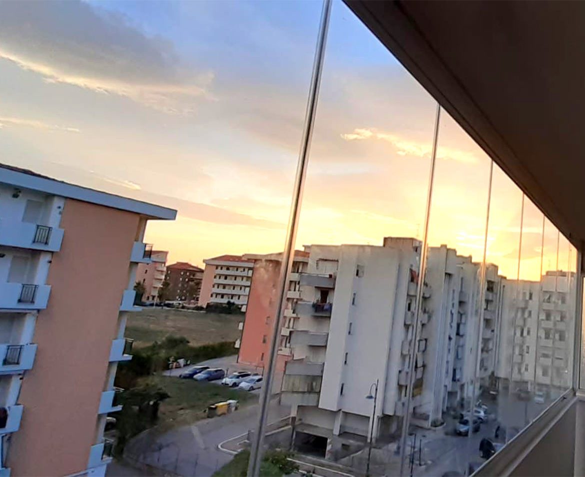 Balcone con vetrate isernia