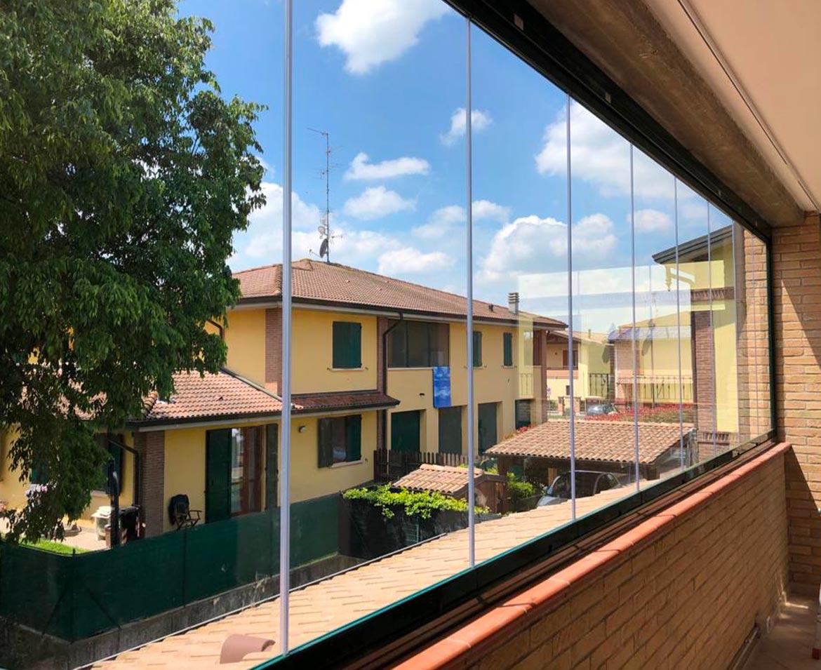 Balcone con vetrate reggio emilia