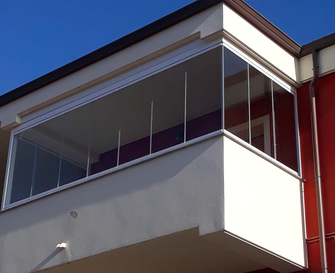 Balcone con vetri scorrevoli sassari