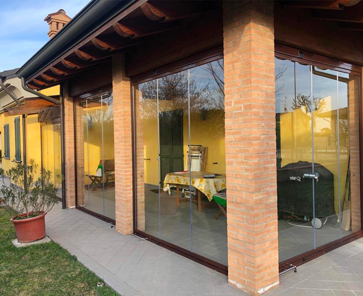 Porticato con vetrate piacenza