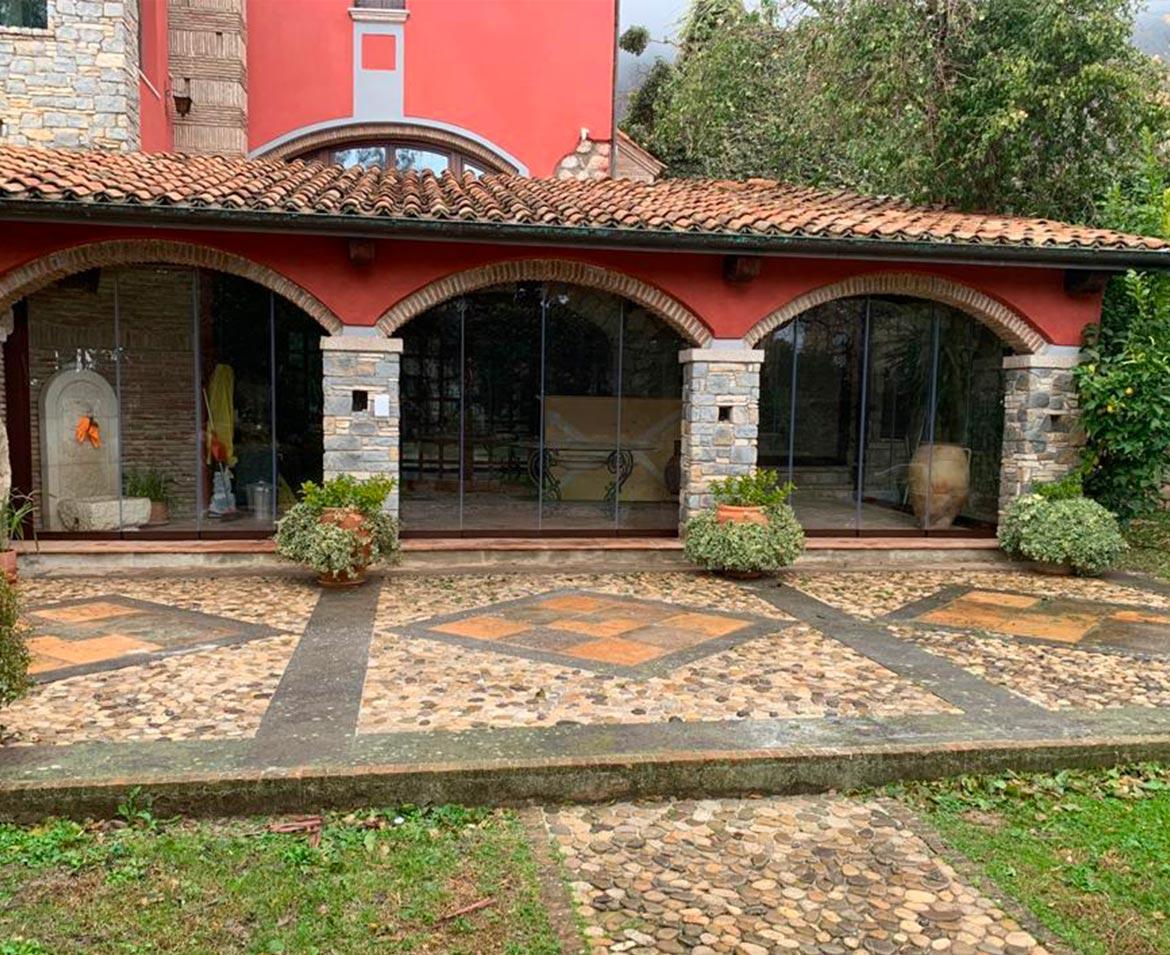 Portico con vetrate benevento