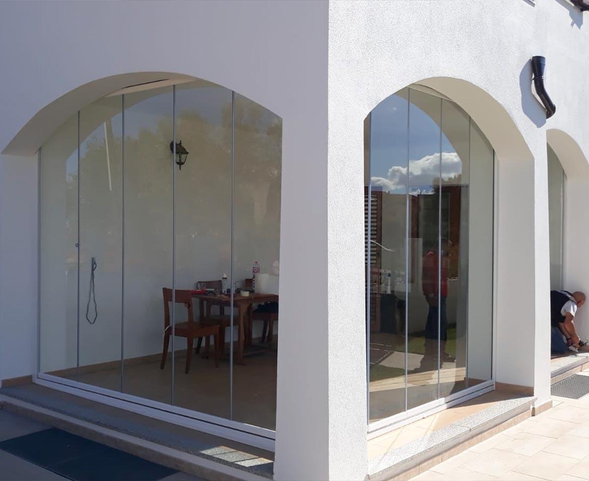 Portico con vetrate ogliastra