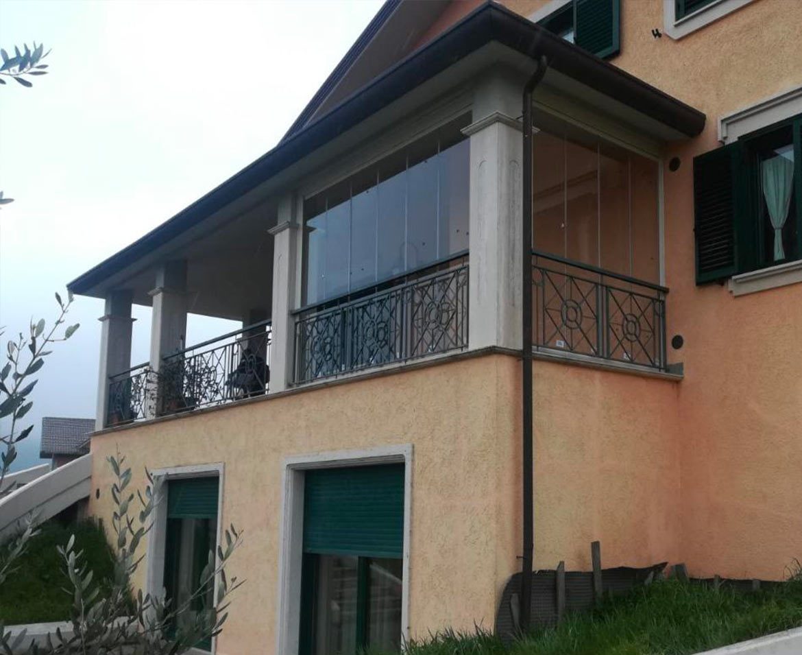 Terrazzo con vetrate isernia