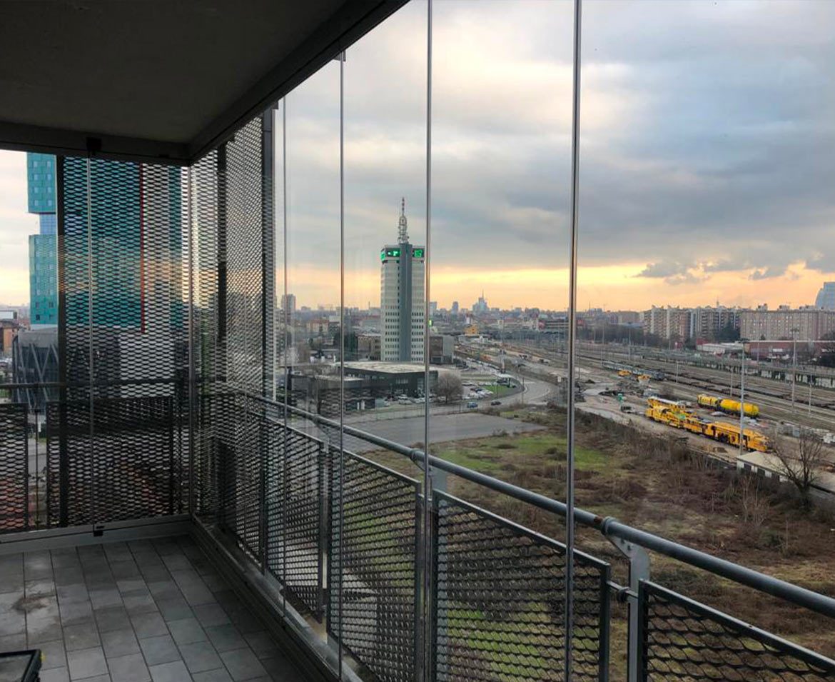 Veranda scorrevole in balcone milano