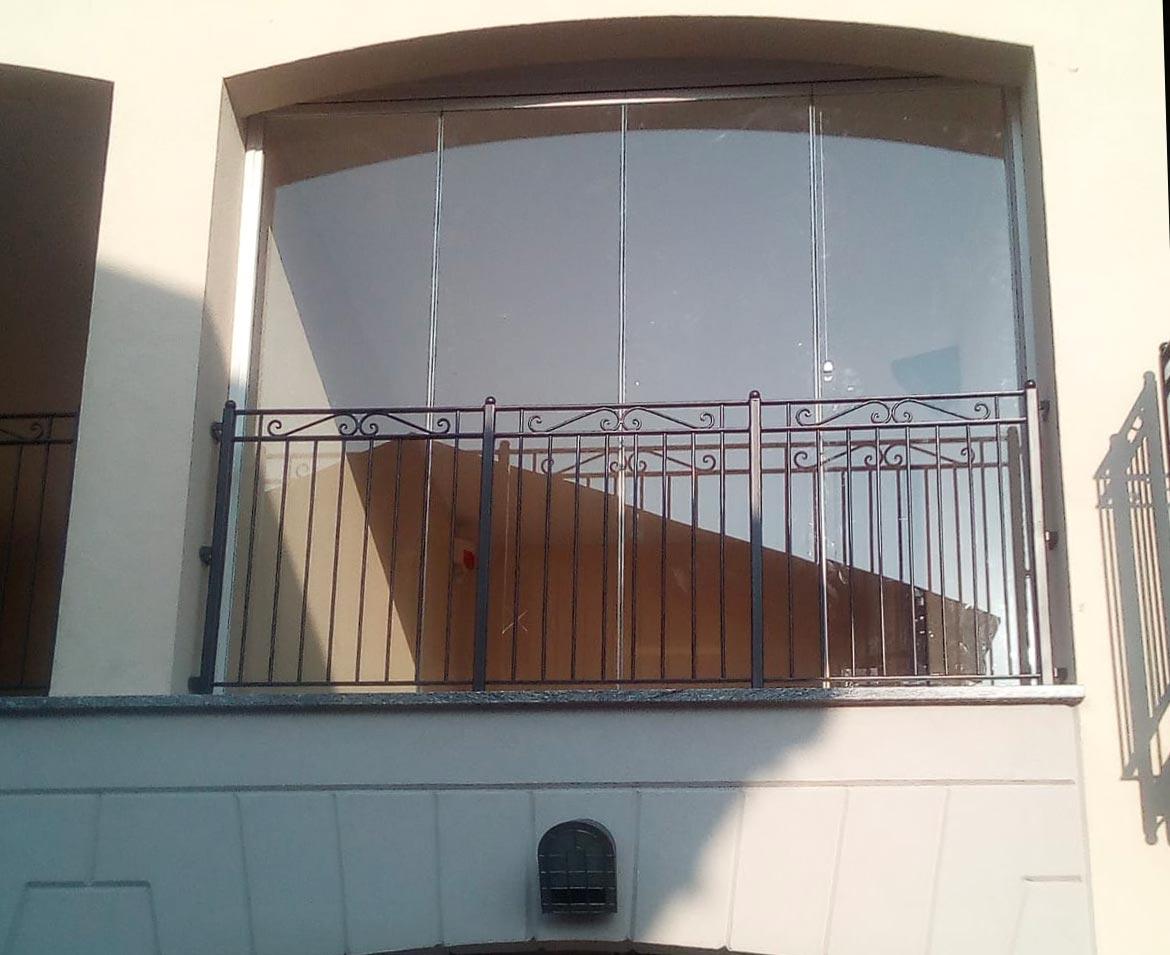Vetrata per balcone lecco