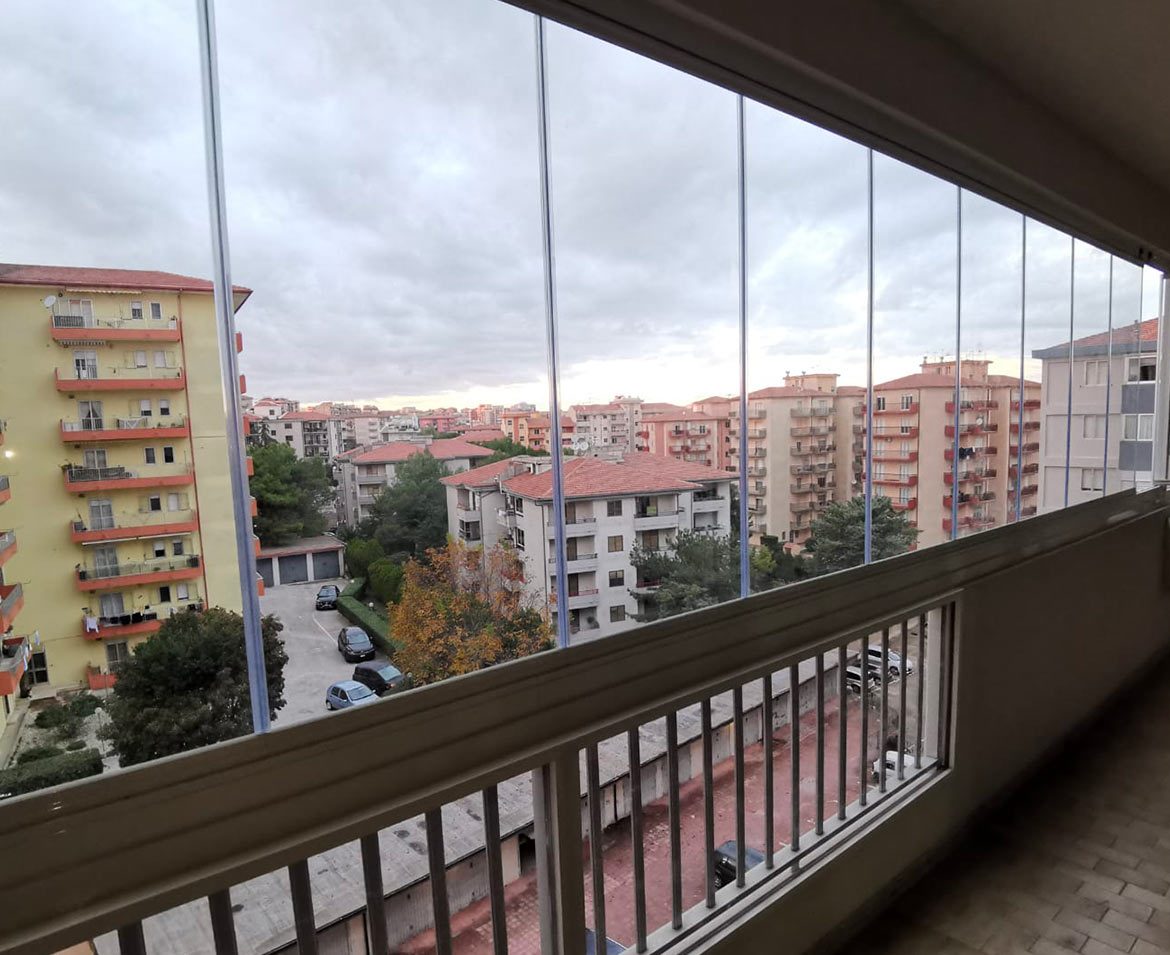 Vetrata scorrevole per balcone ragusa