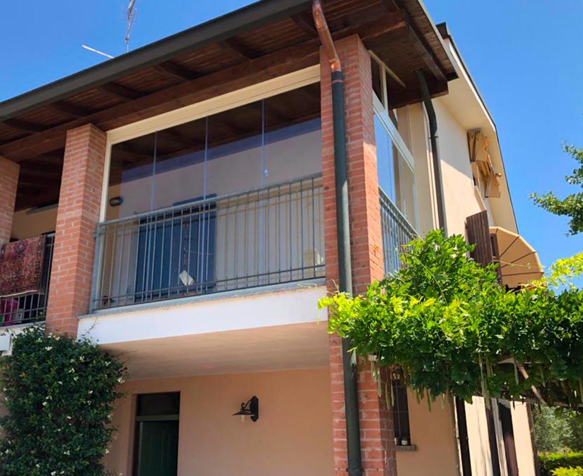 Vetrata scorrevole terrazzo parma