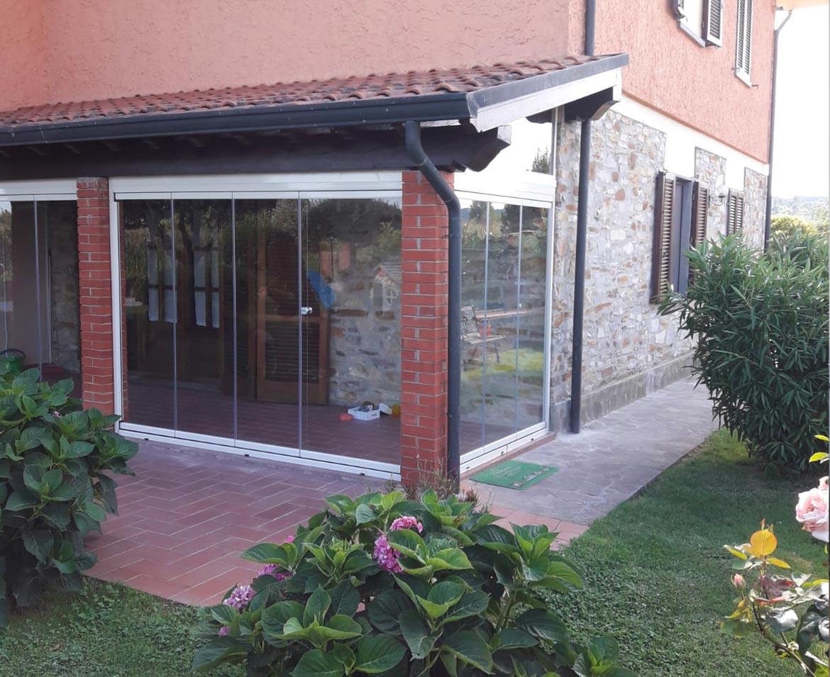 Vetrate panoramiche giardino lucca